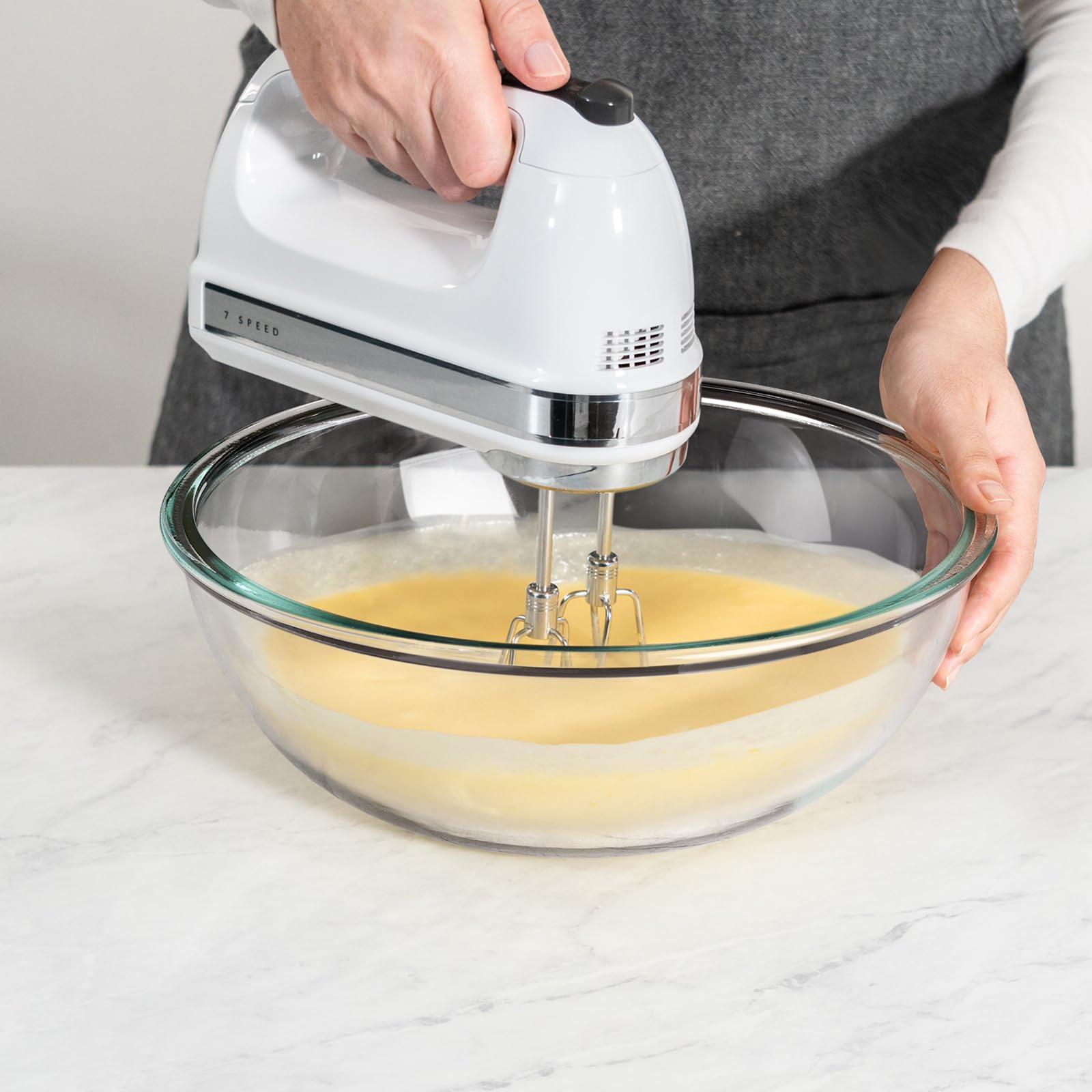 NutriUPS 6.3QT glass bowl serving hot or cold dishes.