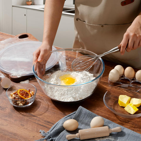 NUTRIUPS clear borosilicate bowl with lid for easy cleaning and versatile use.