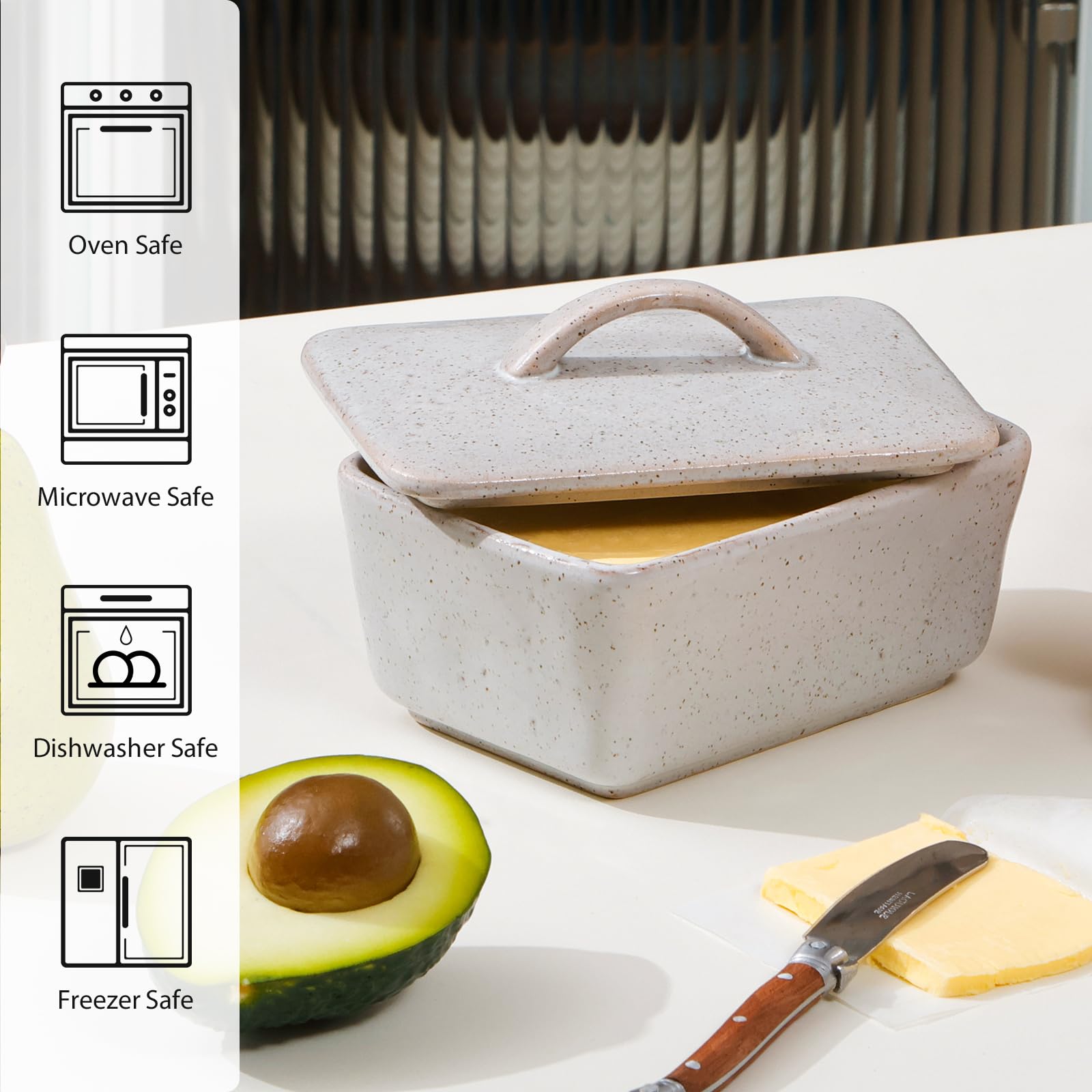 NutriUPS easy-grip lid helps quick access while keeping butter fresh.