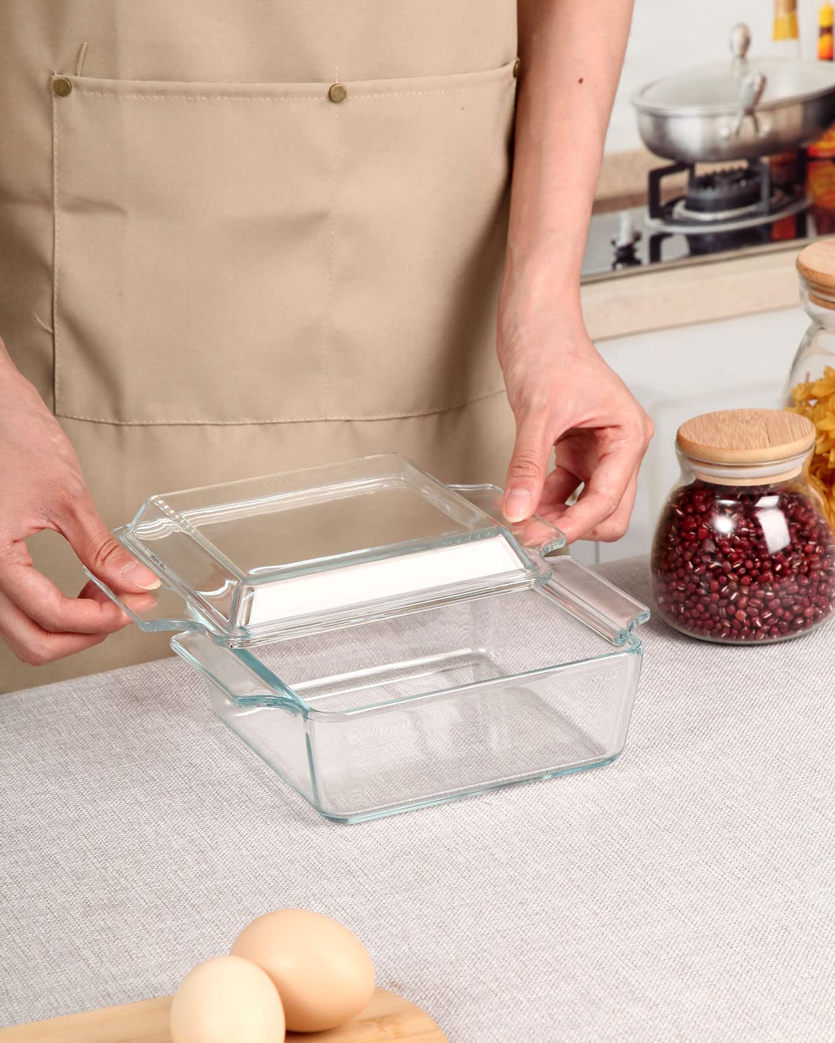 NUTRIUPS gift-ready glass casserole dish for holidays and occasions.