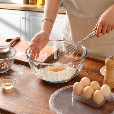 Nutriups large glass bowl ideal for batch mixing and food storage.