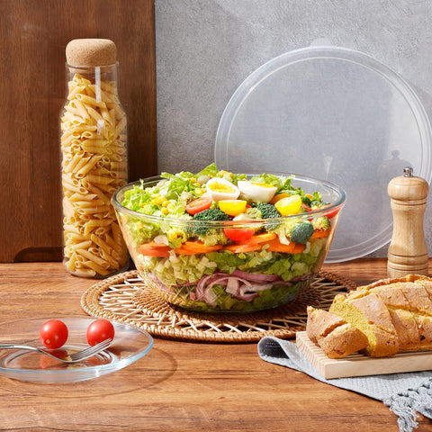 NUTRIUPS large glass salad bowl ideal for family meals and gatherings.