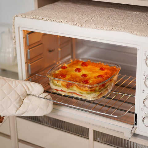 NUTRIUPS lasagna-ready square dish perfect for layered meals.