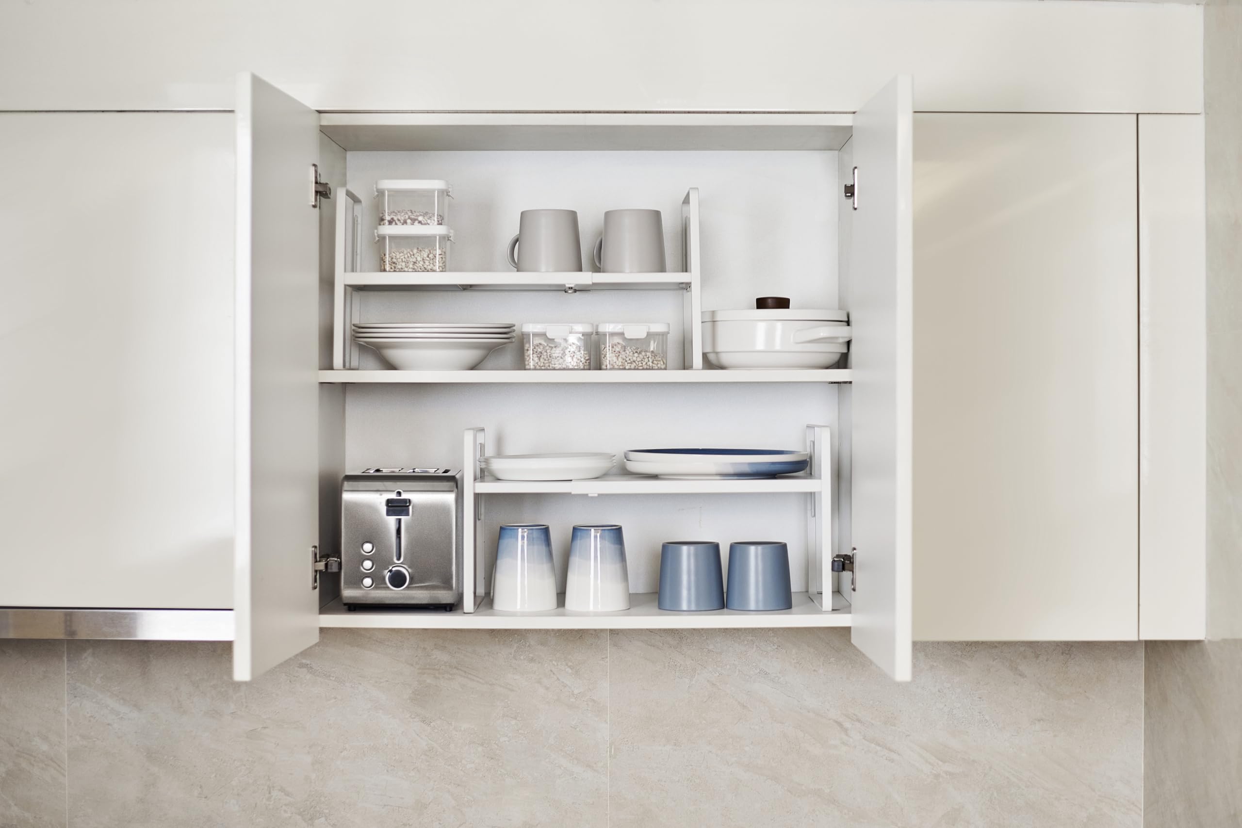 Nxconsu height-adjustable shelf shows multiple heights for varied items