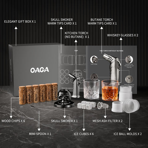 OAGA ice cubes two-set adds crisp chill to cocktails and presentation.