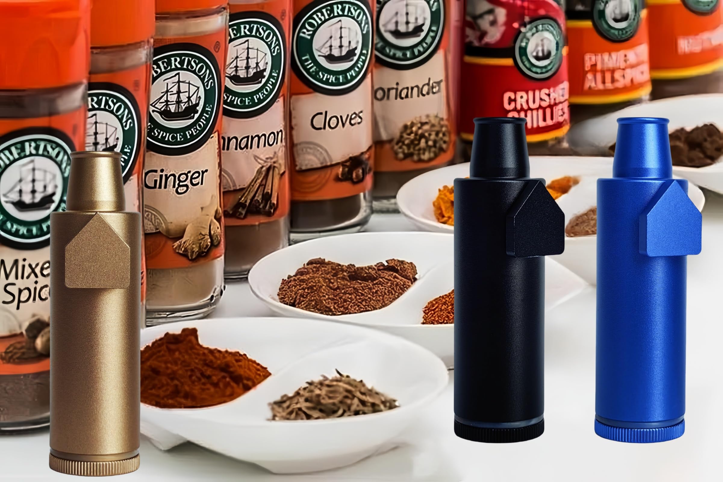 OakMsOik bottle with arrow-handle design offers secure grip during travel.