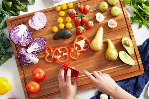 OAKSWARE built-in handles double as a cheese or bread tray