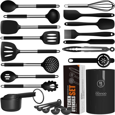 oannao silicone spatula protecting nonstick pans while flipping