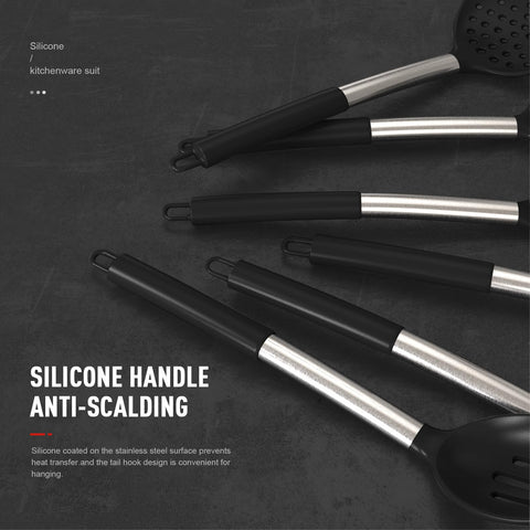 oannao silicone turner with reinforced core resisting bending