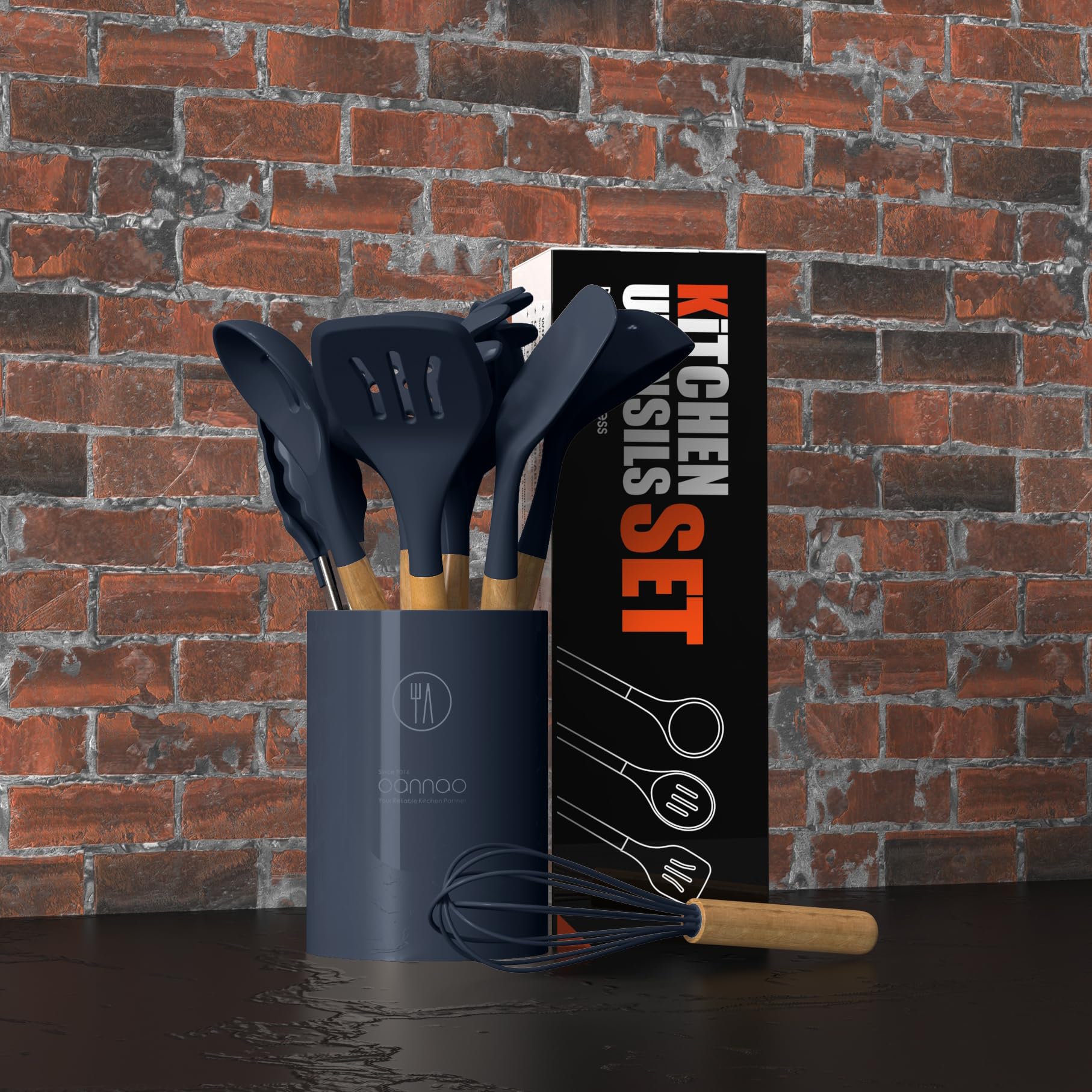 Oannao pasta server helps lift and serve without clumping.