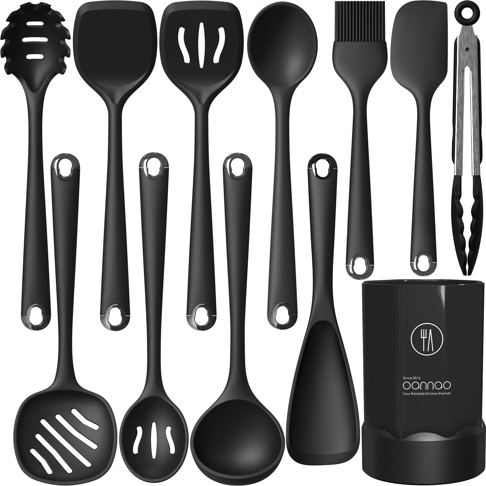 Oannao silicone spatula for nonstick pans, gentle scraping and heat-safe performance.