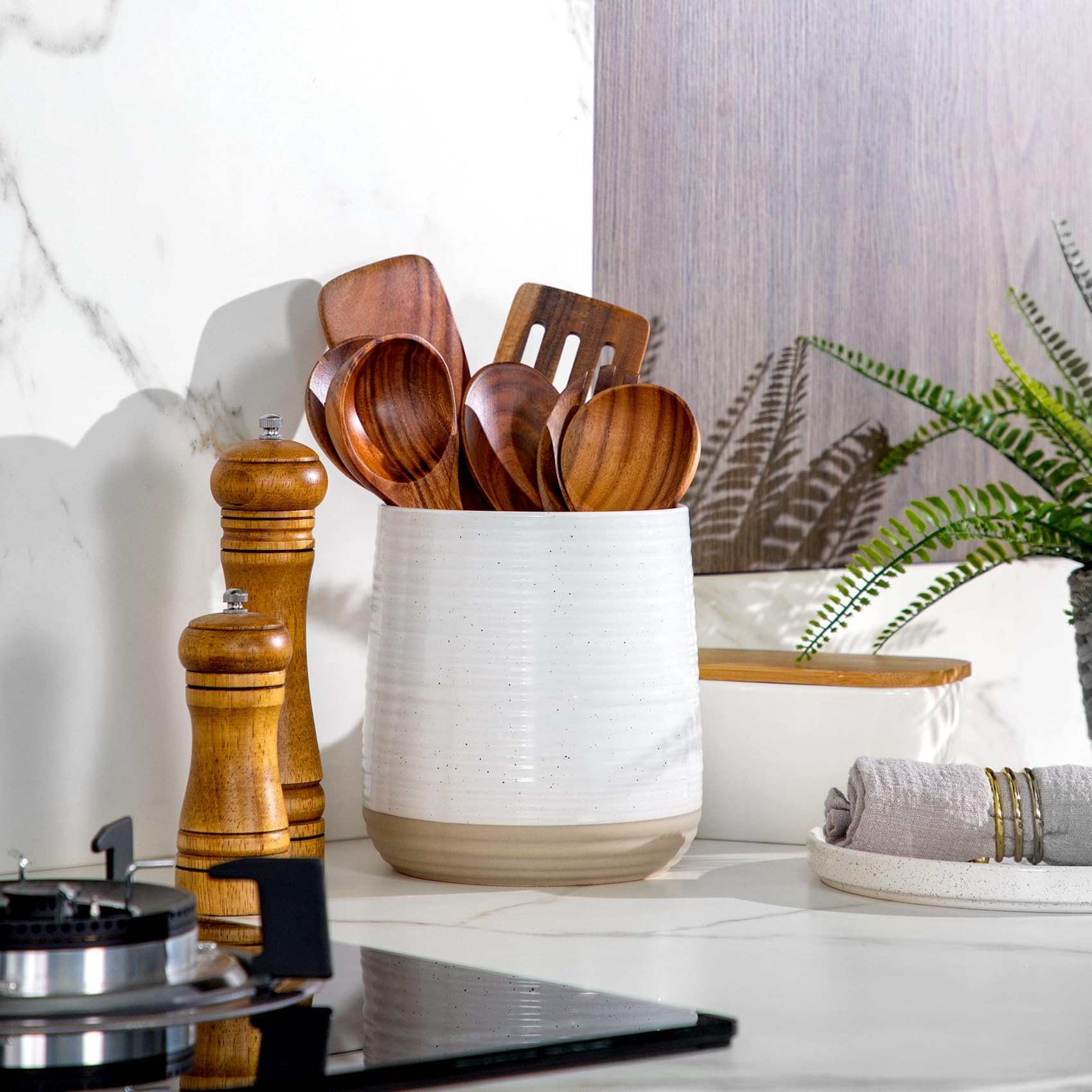 Officepal natural texture and terra-cotta base add rustic charm.