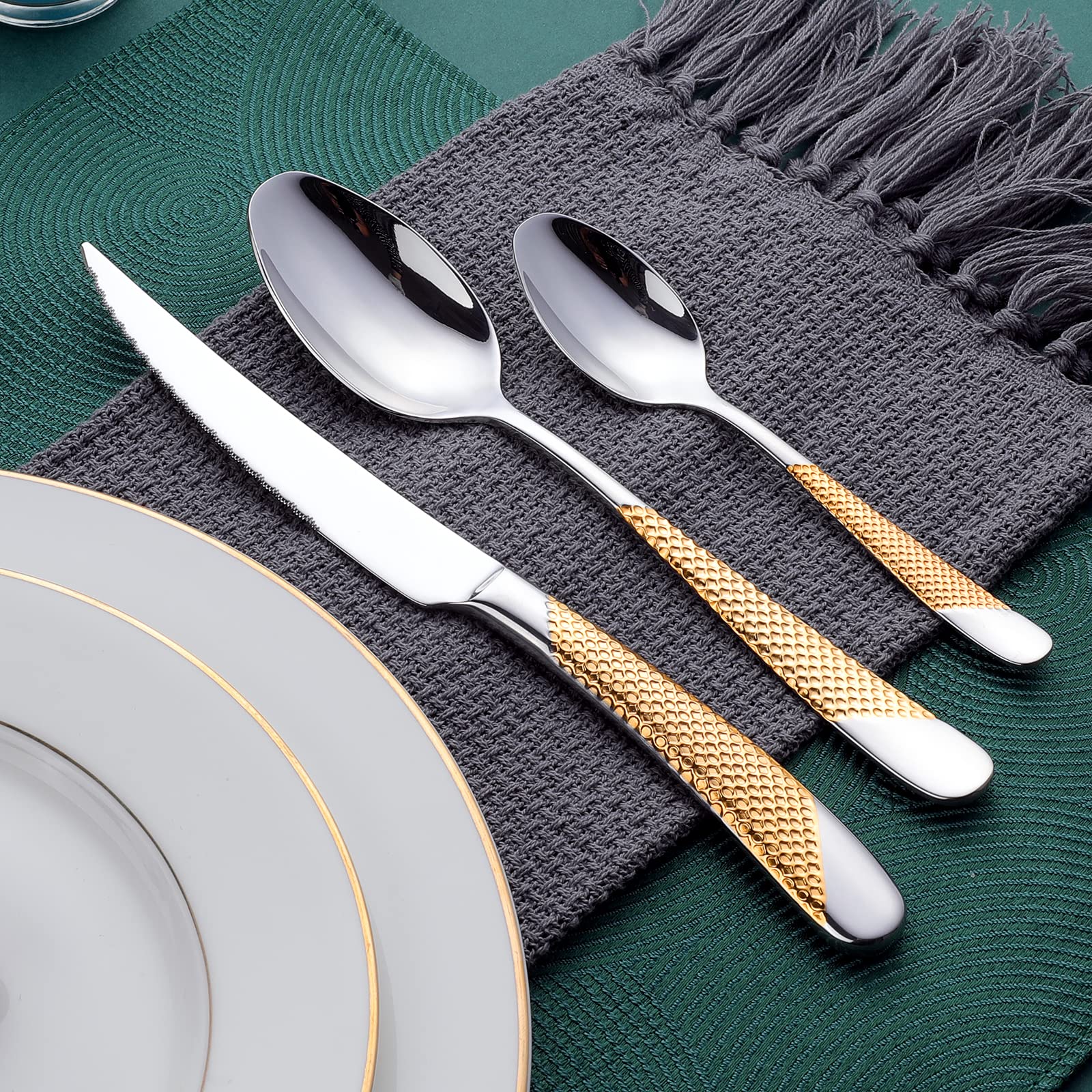 OGORI elegant table setting captured during a dinner party