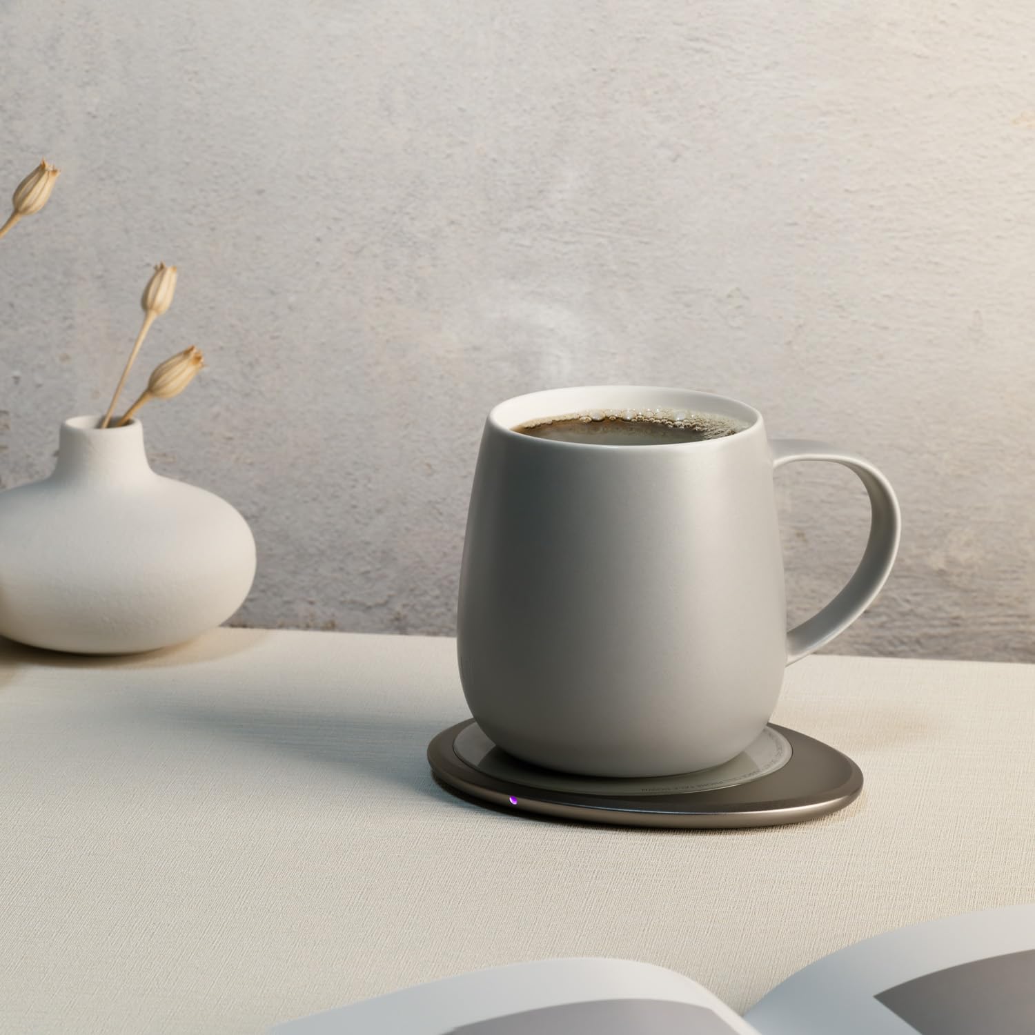 OHOM Ui 3 mug ergonomic balance for comfortable daily use.