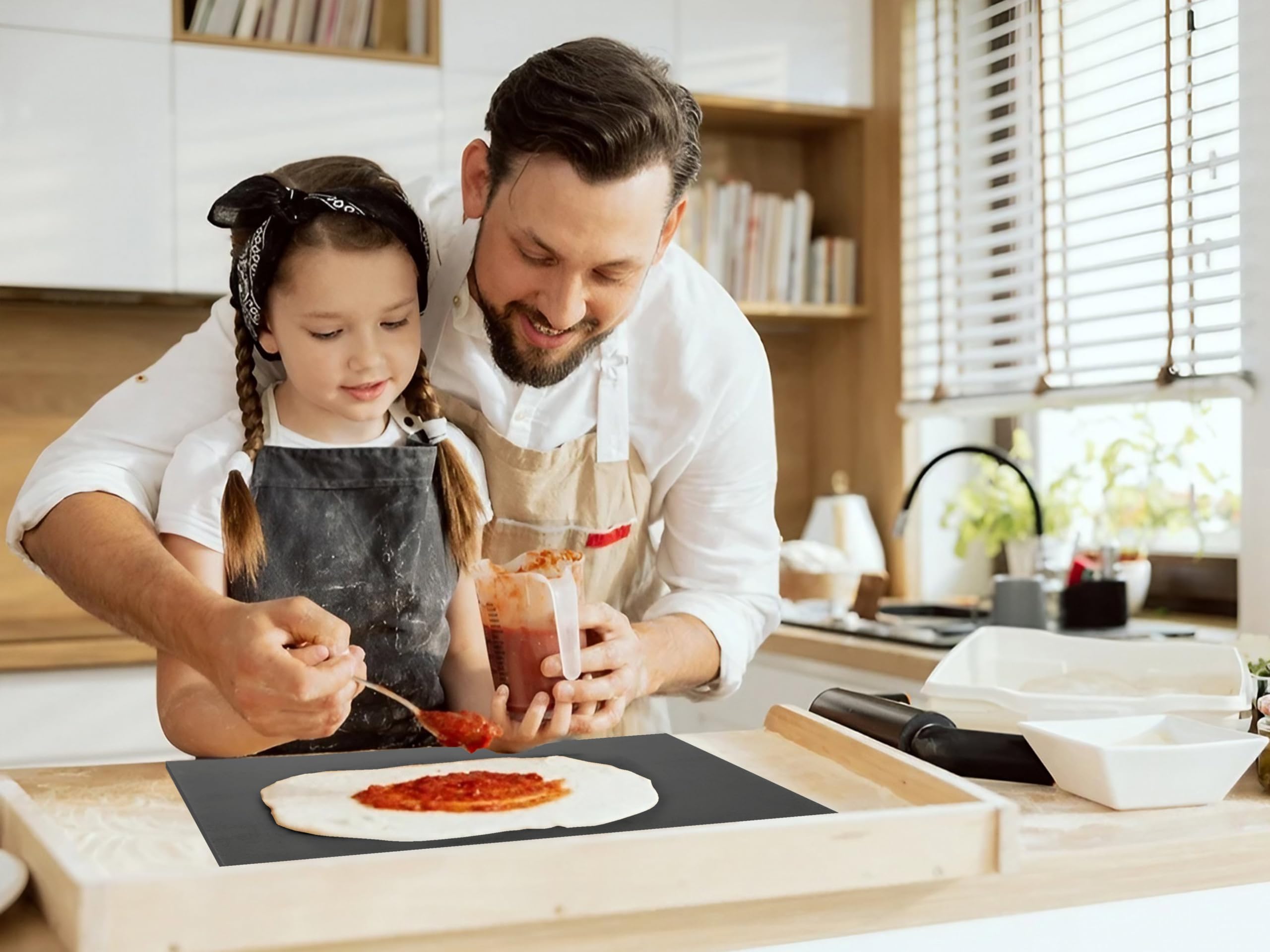 OLEEK pizza steel fits large pizzas for family meals