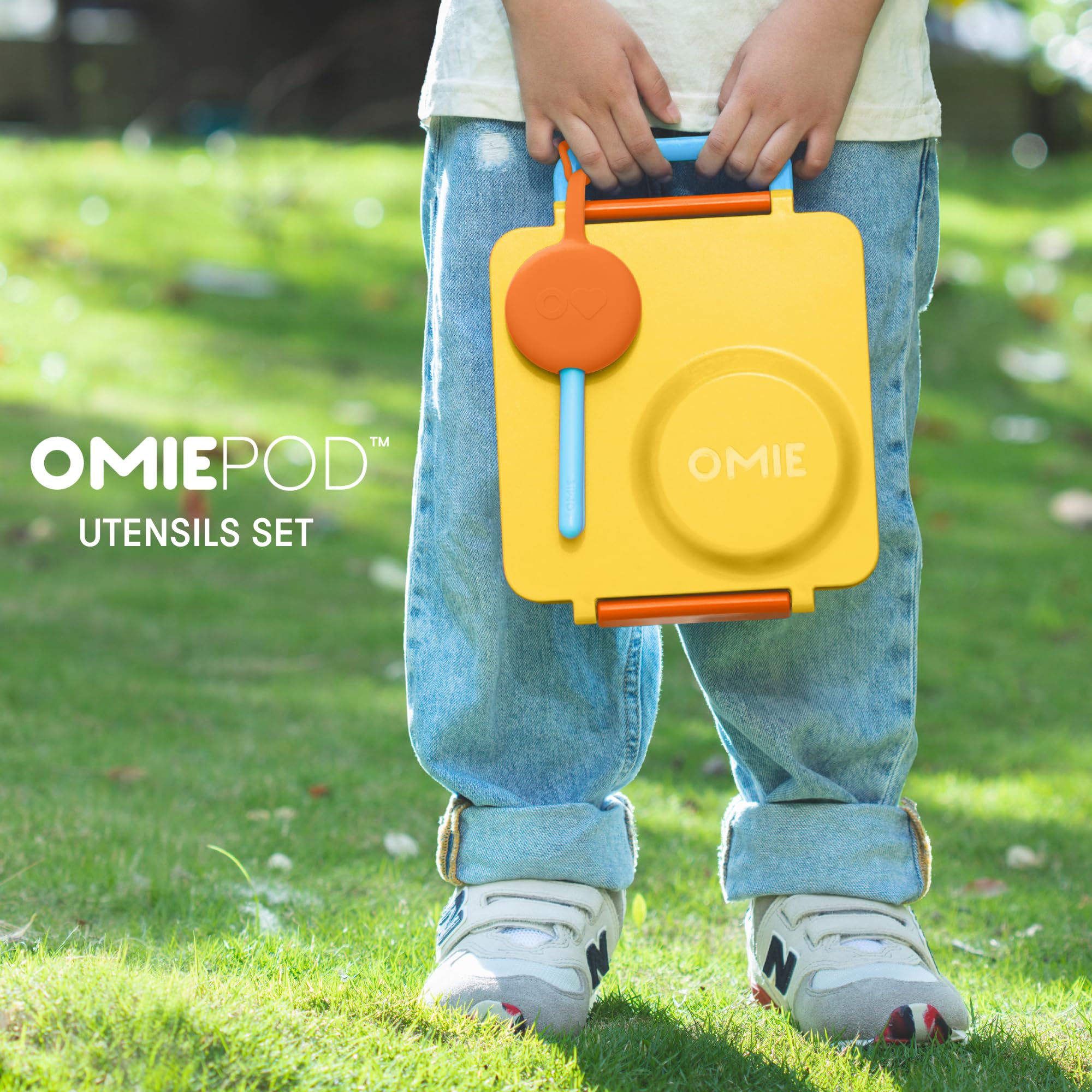 OmieBox spoon nested in pod for quick school lunches.