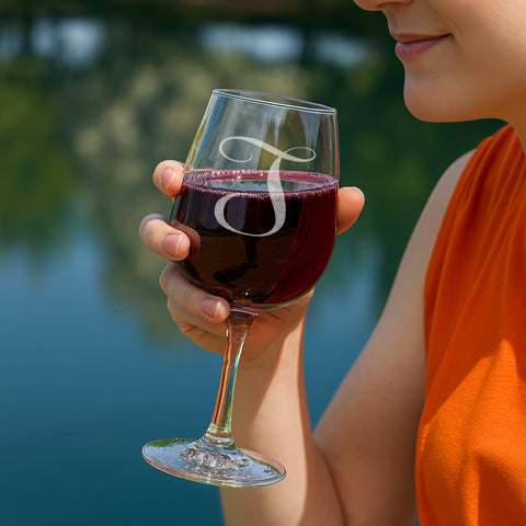 On The Rox Drinks wine glass in a gift box ready for celebration.