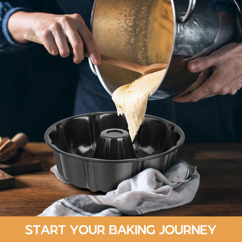Onader durable carbon steel oven-safe badge highlights long-lasting performance.
