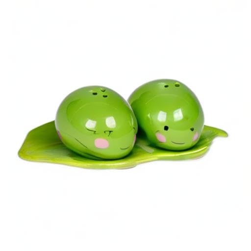 One Hundred 80 Degrees gifting box with Peas in a Pod set ready for gifting.