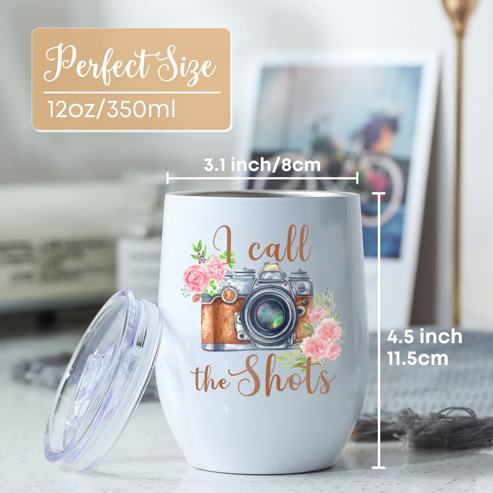 Onebttl spill-proof lid with sliding closure prevents leaks during travel.