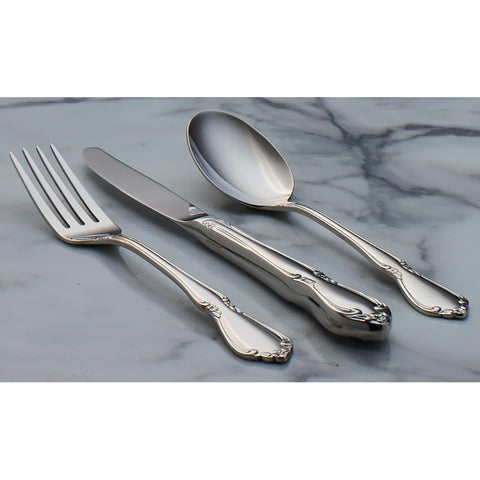 Oneida Chateau flatware set image conveys classic dining enjoyment.