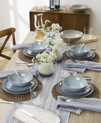 Oneida Mooncrest table top setting featuring casual dining with elegant forks.