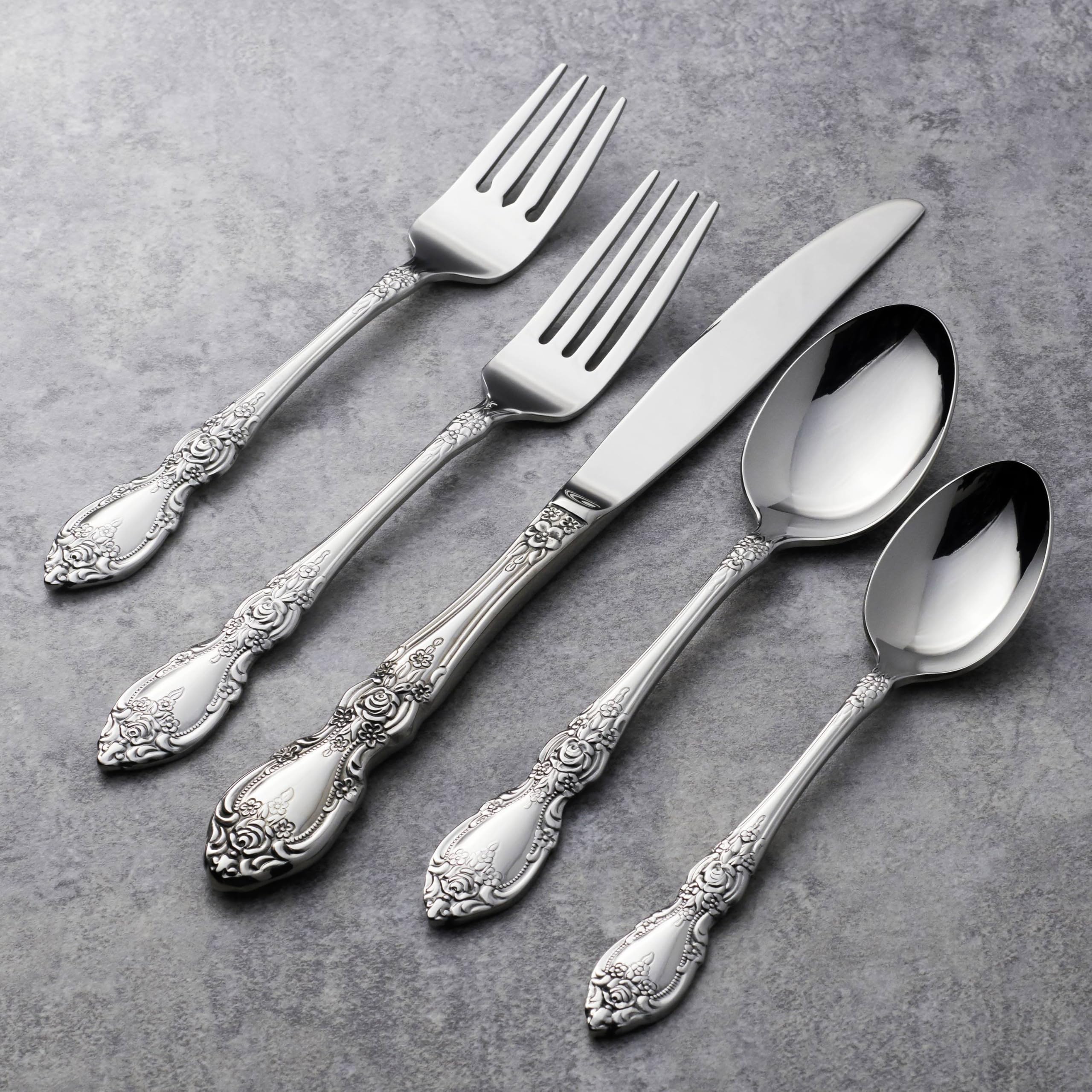 Wordsworth is dishwasher safe for easy cleanup after meals