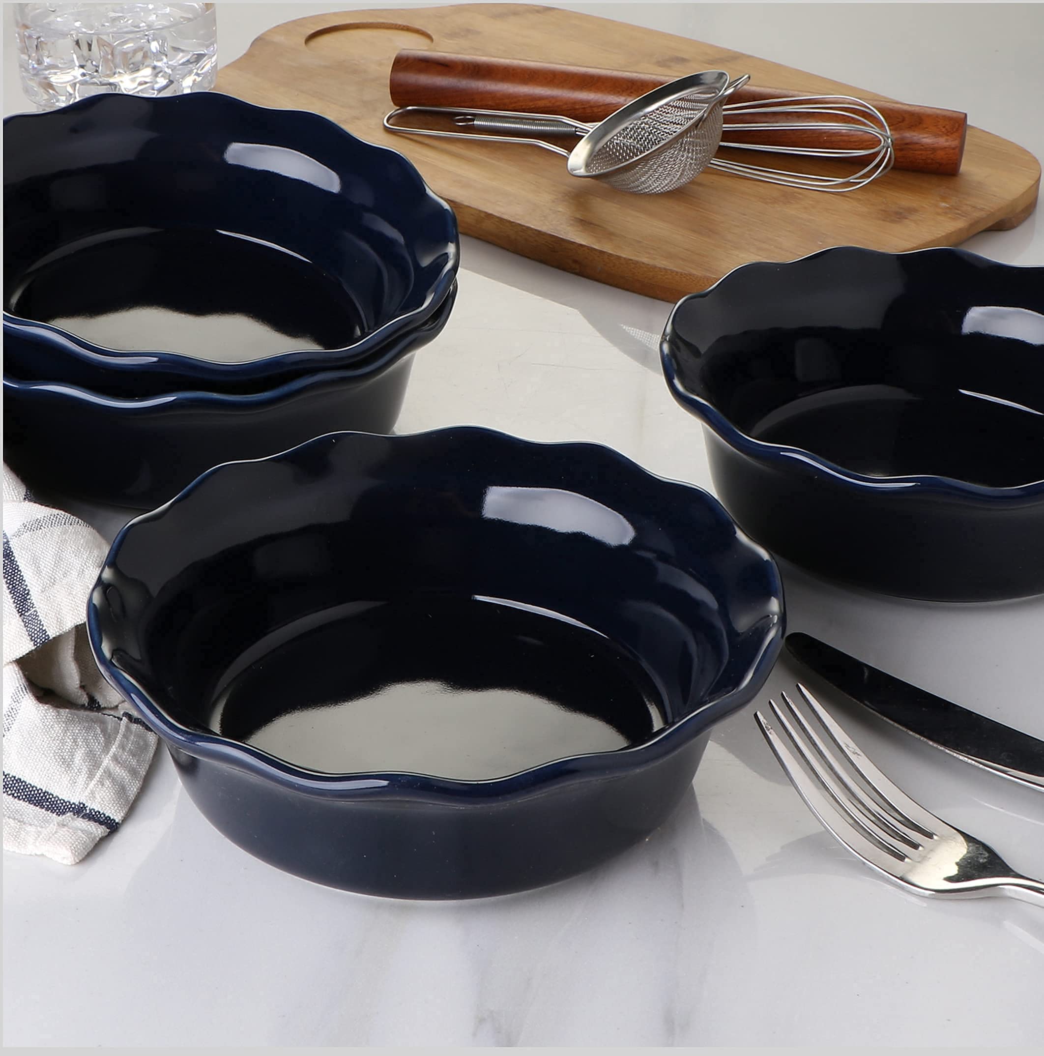 ONEMORE blue pie pan ideal for small pot pies and desserts.