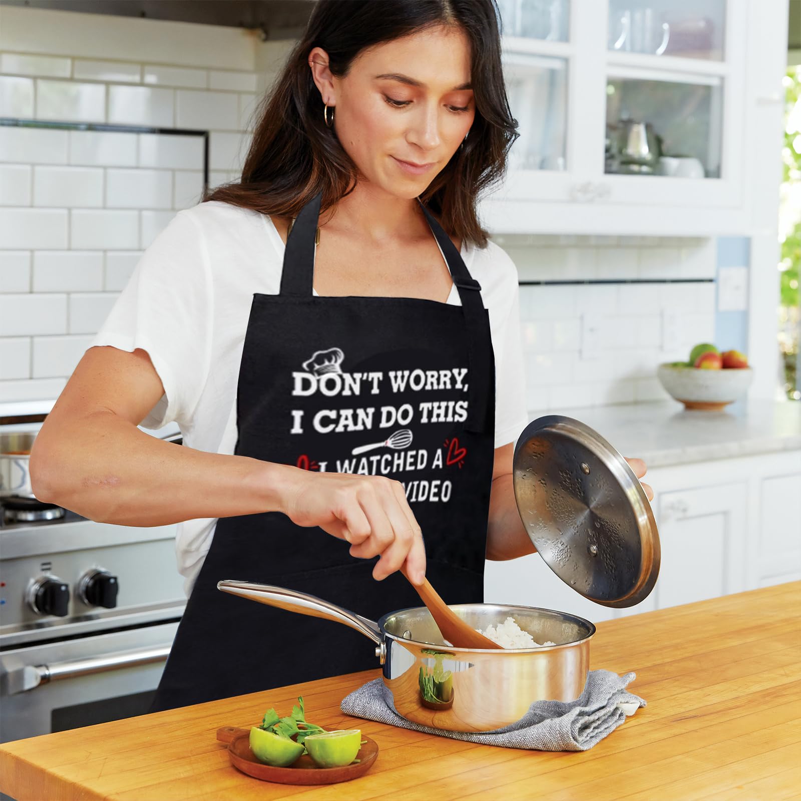 ONFAON funny apron with easy-clean material for quick post-meal cleanup