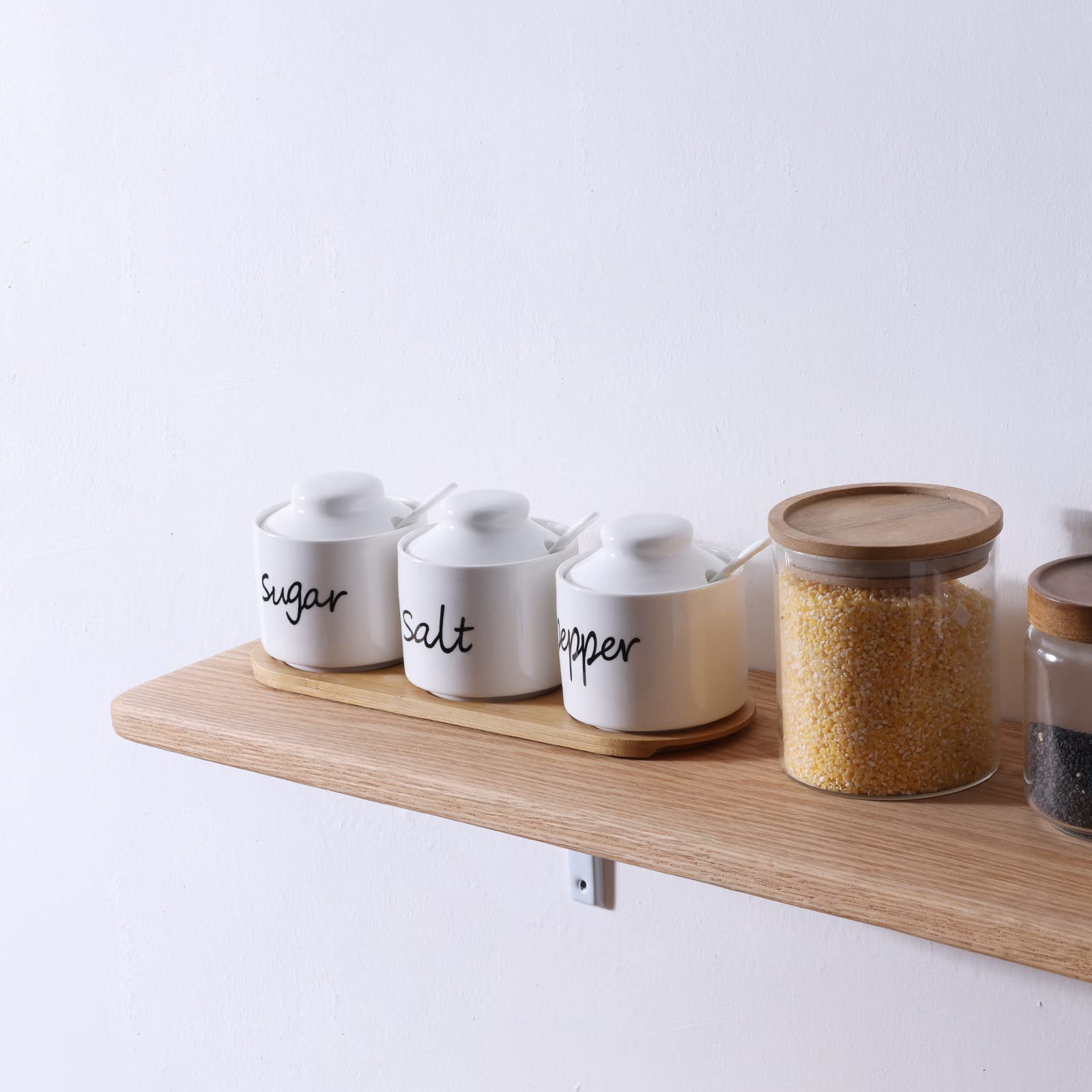 ONTUBE Farmhouse dishwasher-safe bowls simplify cleanup after meals.