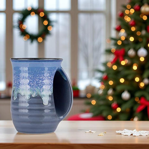 oojdzoo vibrant glaze creates a lively, eye-catching mug design