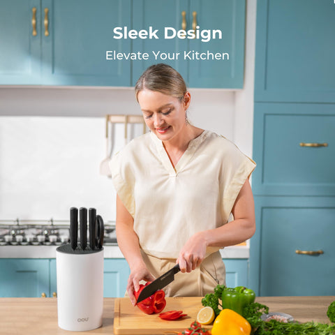 Large capacity holds up to 11 knives plus scissors or a sharpener.