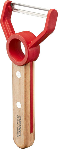Opinel Le Petit Chef safety features support confident, beginner-friendly kitchen tasks.