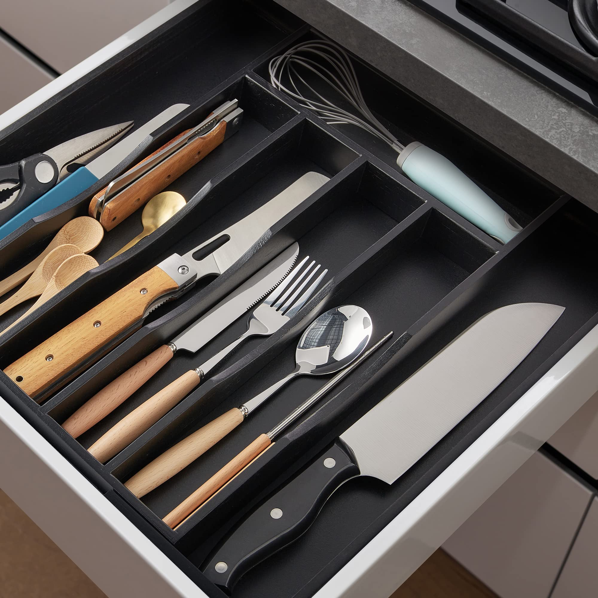 Oridom bamboo cutlery tray close-up, showing smooth finish and precise slot walls.