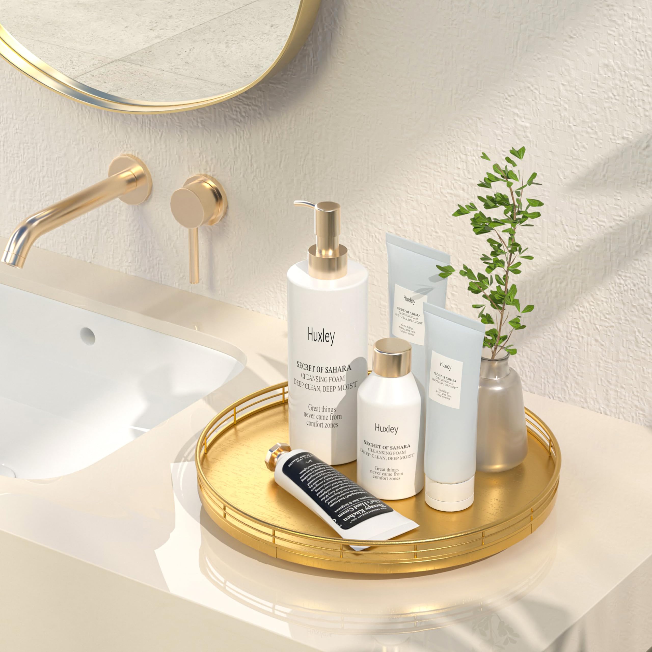 Oroyutor Vanity Tray Gold Wood, keeps jewelry and cosmetics neatly displayed.