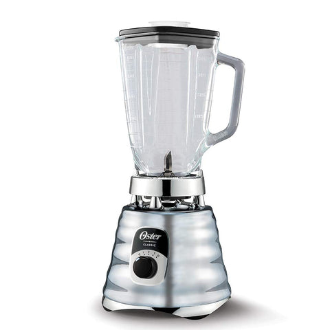 Close-up of the Oster blender dial showing 700-watt power and controls.
