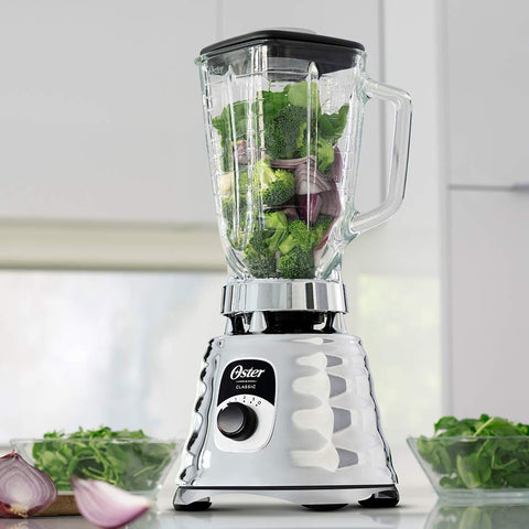 Ice-crushing blade in action for smooth frozen drinks and crushed ice.