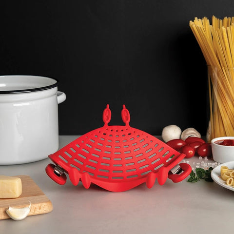 OTOTO Crabby with stainless steel tongs and silicone lids for safe draining
