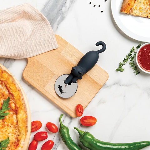 OTOTO Kitty Cut ergonomic handle supports comfortable, controlled cuts.