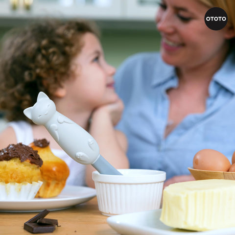 OTOTO Mary Cat design-award gadget adds whimsy to any cooking space
