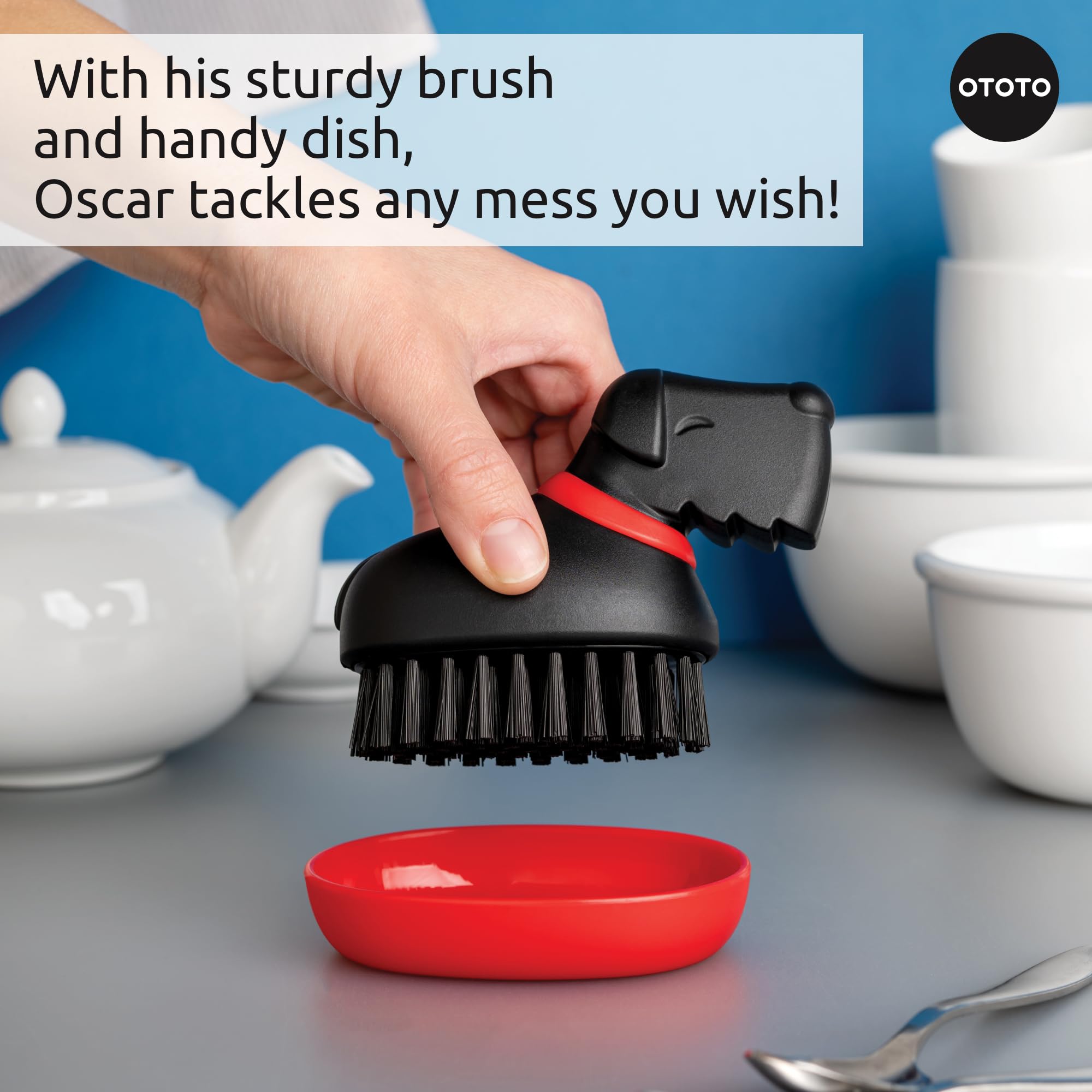 OTOTO Oscar dish scrub in action, showing effective cleaning in the kitchen