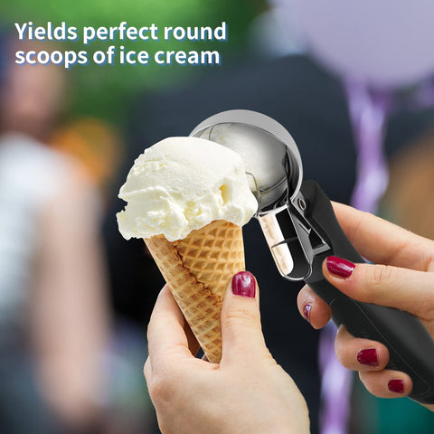 OTVAFAVA spring-loaded scoop for quick, precise portions