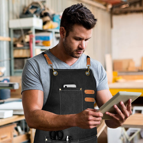 OUNLEN heat-resistant canvas apron stays comfortable during extended use