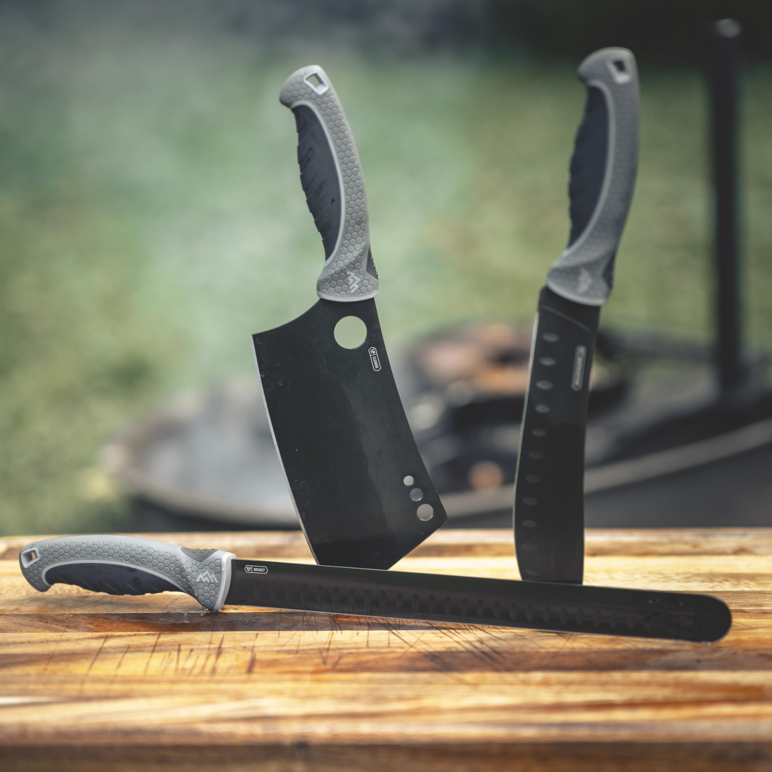 OUTDOOR EDGE ErgoMax meat carver set ready for field and kitchen use.