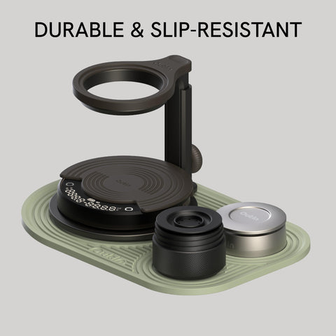 OutIn anti-slip silicone surface grips cups securely while reducing vibrations.