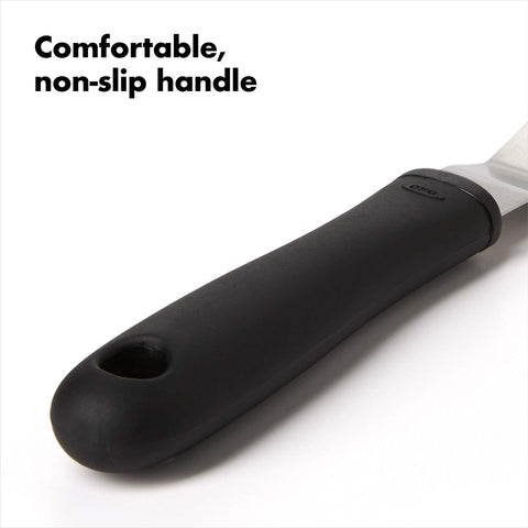 OXO Good Grips Bent Icing Spatula clean frost, even layers, and less mess on pans
