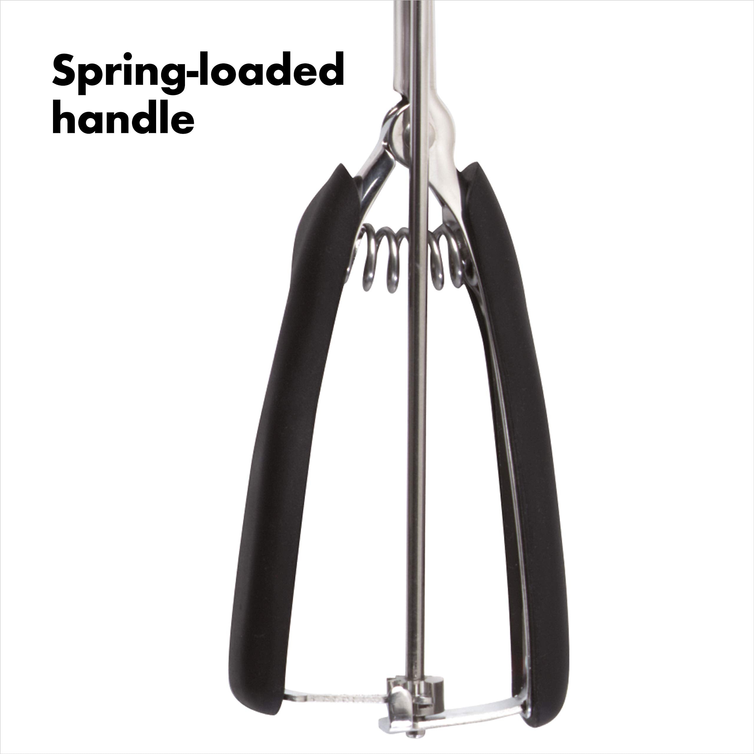OXO Good Grips brownie-cutting-scraping helps neat dividers and clean edges.