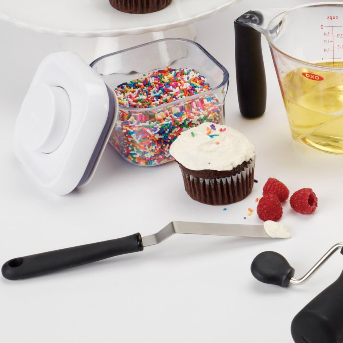 OXO Good Grips Cupcake Icing Knife is dishwasher safe for easy cleanup.