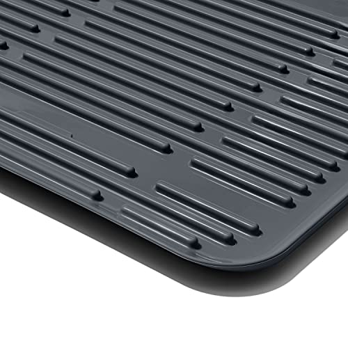 Easy-clean surface of OXO Good Grips dish rack for quick maintenance