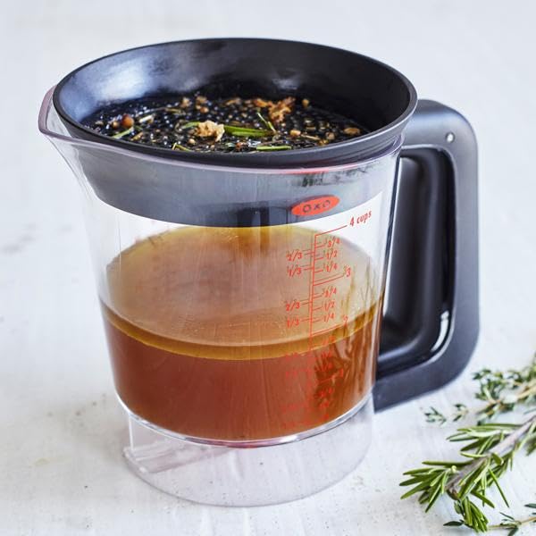 OXO Good Grips Good Gravy 4-Cup Fat Separator clear markings in cups, ounces, and milliliters